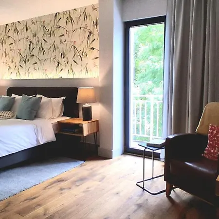 Mili's Нощувка със закуска (B & B) 3*